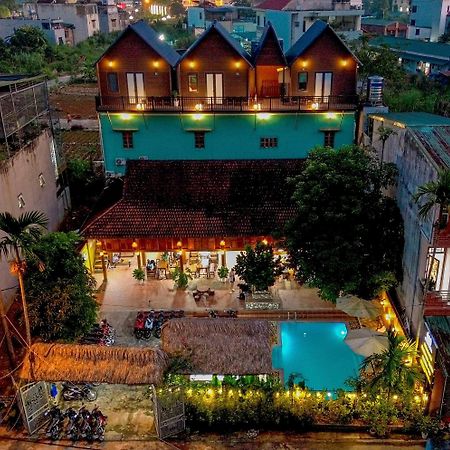 Odyssey Hostel, Tours & Motorbikes Rental Hà Giang Zewnętrze zdjęcie