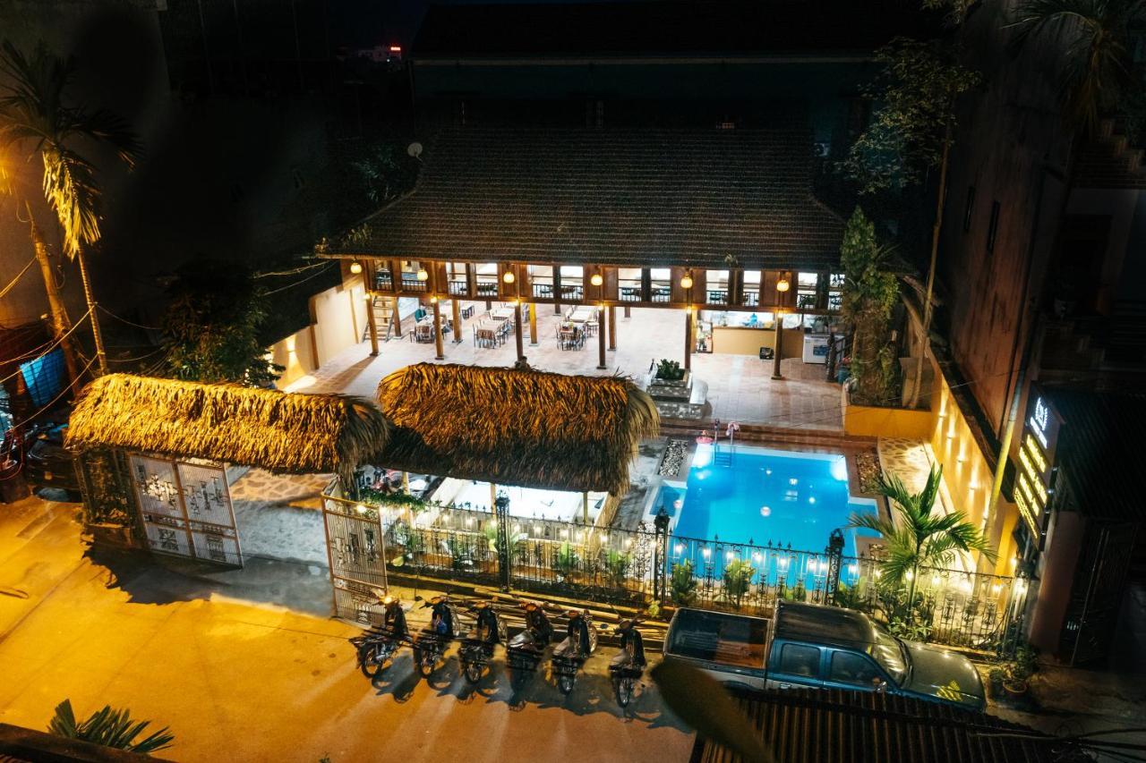 Odyssey Hostel, Tours & Motorbikes Rental Hà Giang Zewnętrze zdjęcie