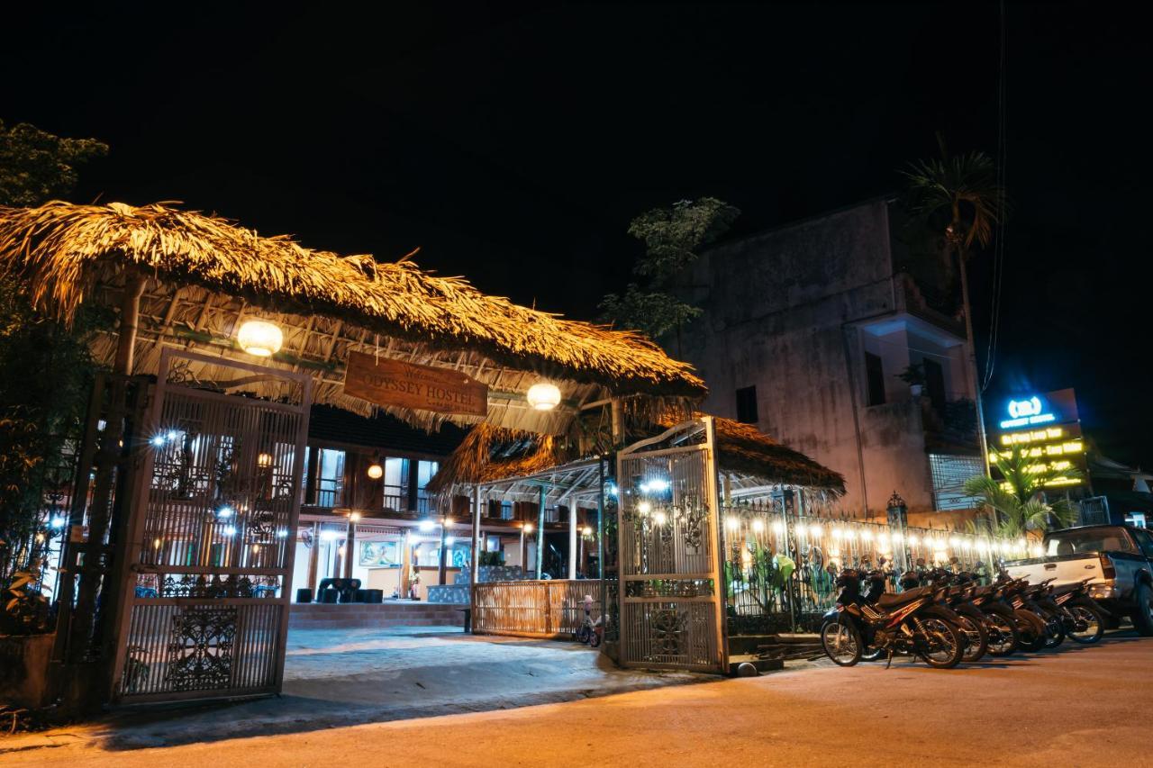 Odyssey Hostel, Tours & Motorbikes Rental Hà Giang Zewnętrze zdjęcie