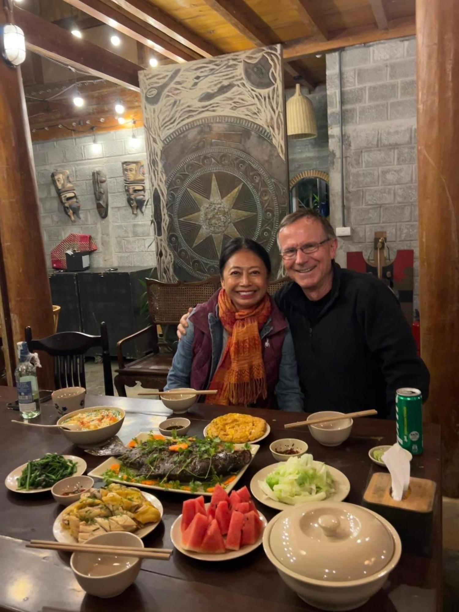 Odyssey Hostel, Tours & Motorbikes Rental Hà Giang Zewnętrze zdjęcie