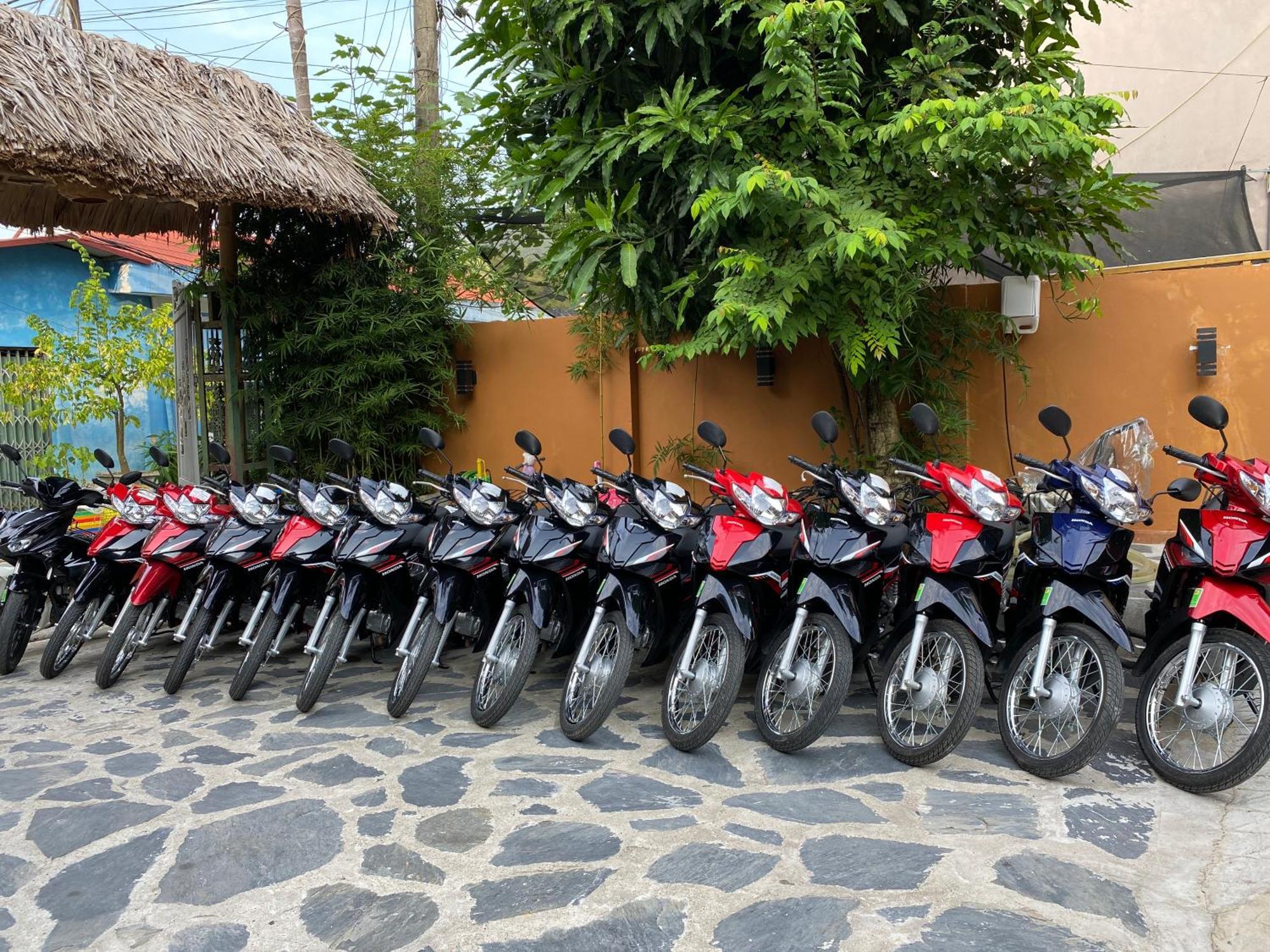 Odyssey Hostel, Tours & Motorbikes Rental Hà Giang Zewnętrze zdjęcie