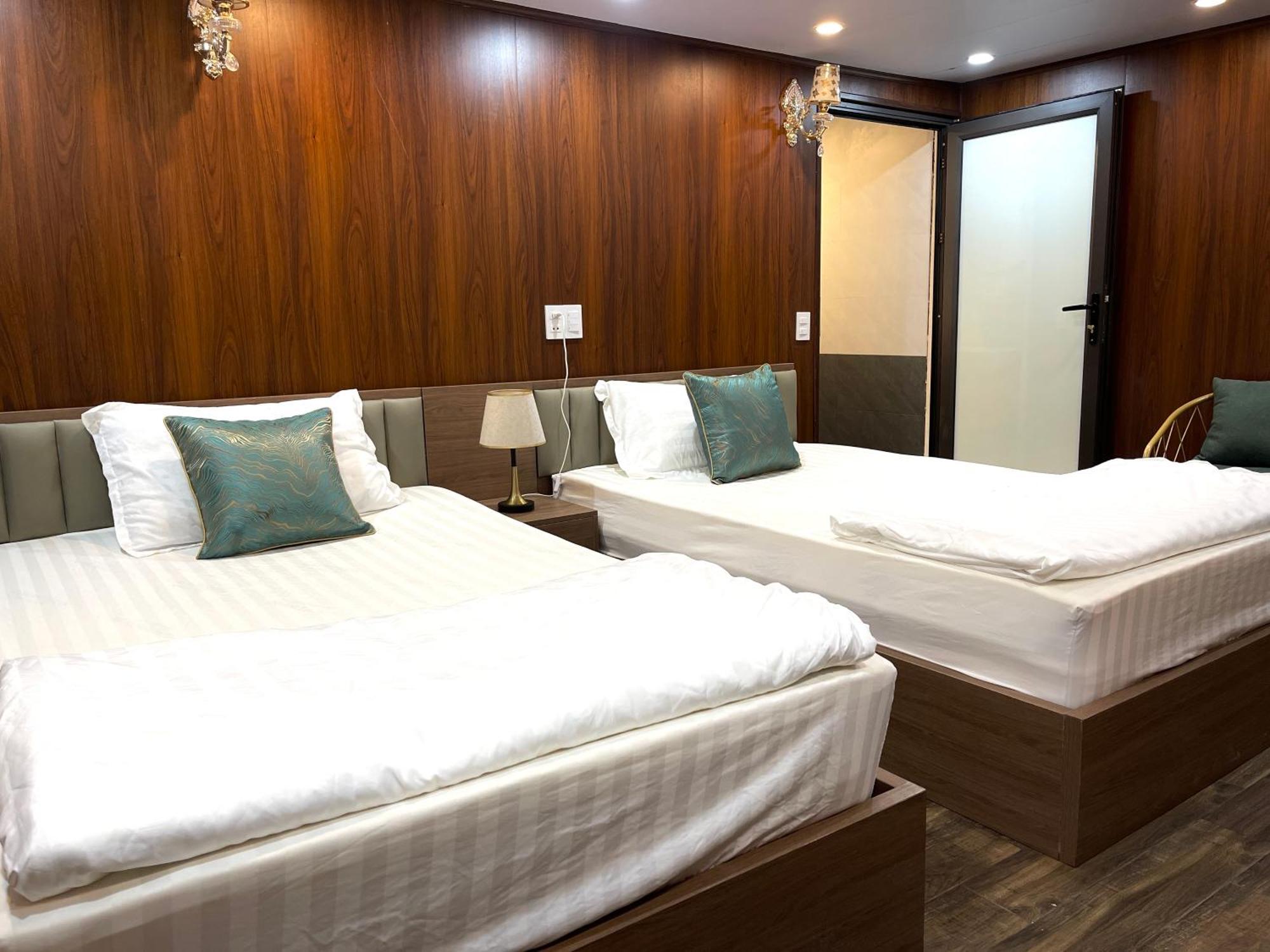 Odyssey Hostel, Tours & Motorbikes Rental Hà Giang Zewnętrze zdjęcie
